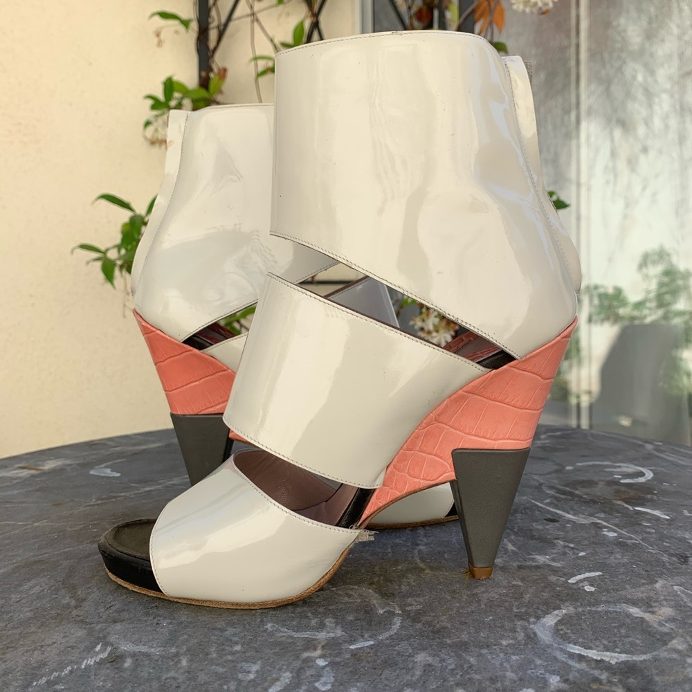 CHLOE Poseidon Patent Cutout Heel Booties Peeptoe
